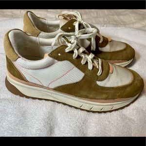 Madewell Sneakers. Womens 8.5, Mens 7.